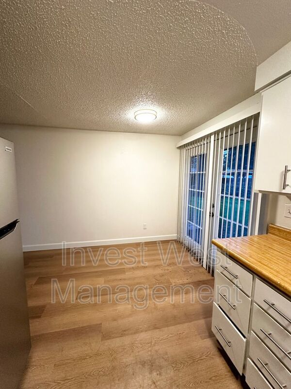 Foto del edificio - 10804 NE 7 St