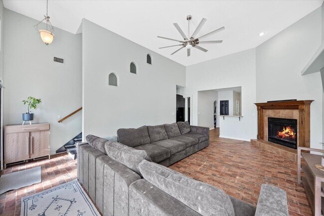 Building Photo - 1805 Brooke Beach Dr
