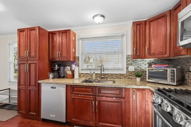 Foto del edificio - 7329 Ash St