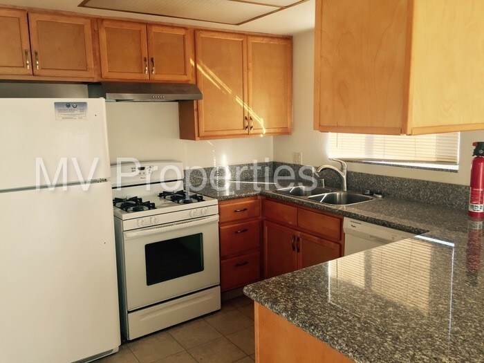 Primary Photo - 1207 Arcadia Ave