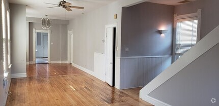 Building Photo - 2113 W Charleston St