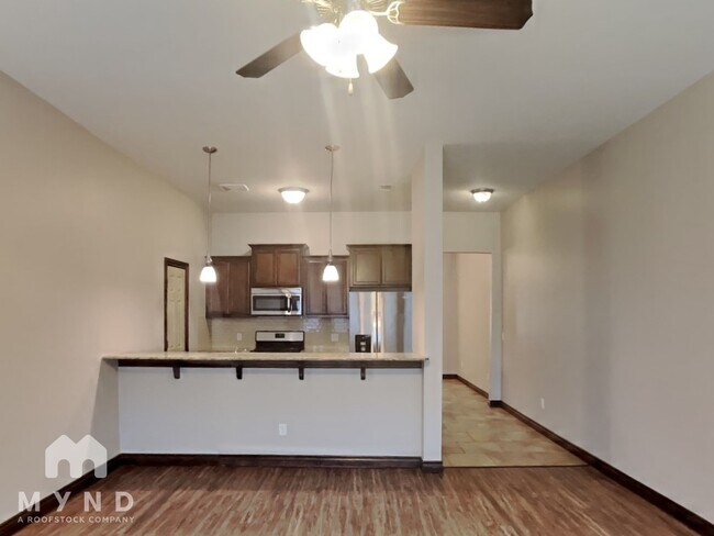 Building Photo - 1114 Merlin Dr