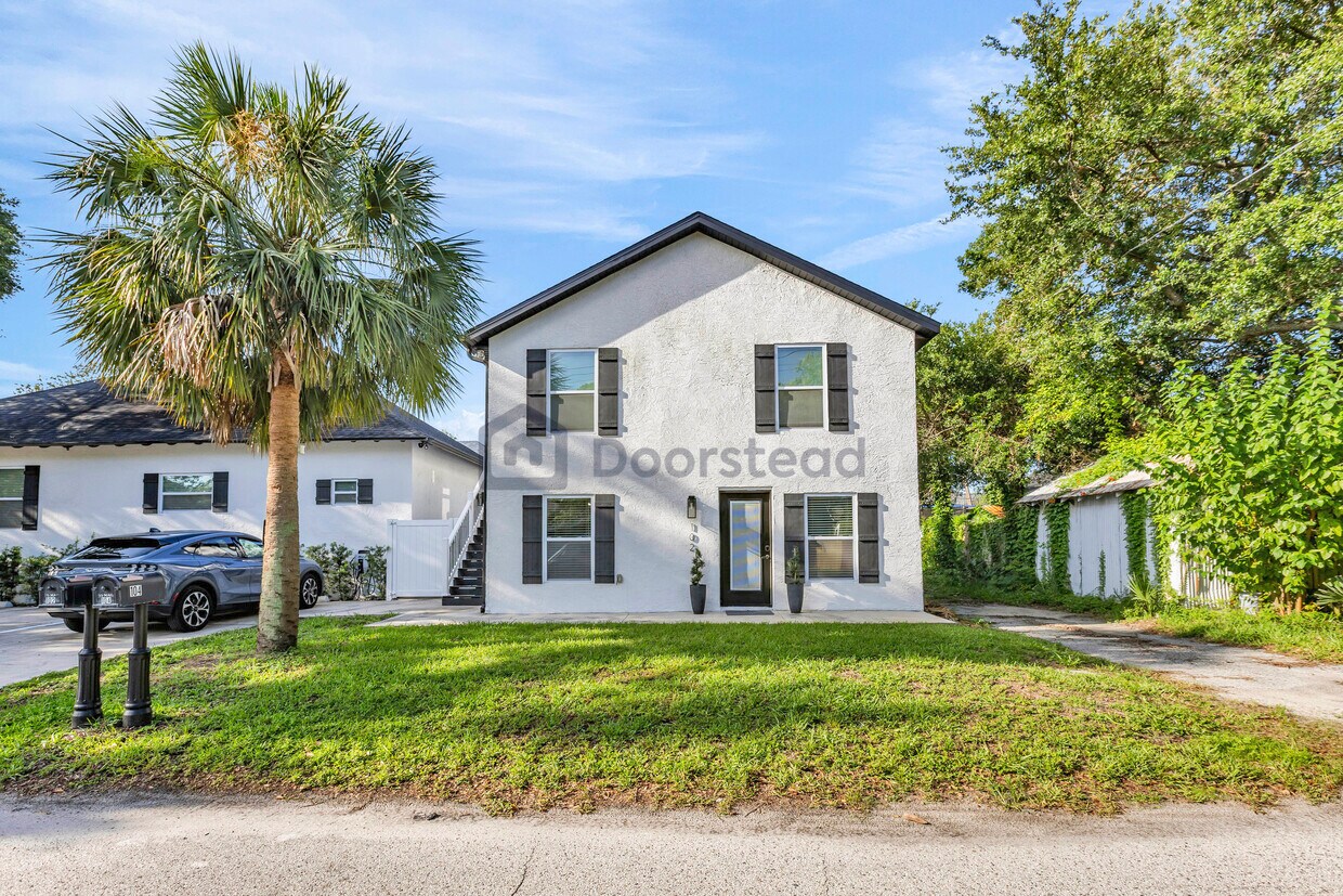 Foto principal - 102 W Kentucky Ave