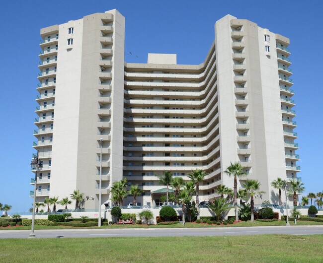 Building Photo - 2055 S Atlantic Ave