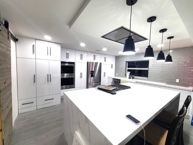 Building Photo - 132 NW 78th Ter