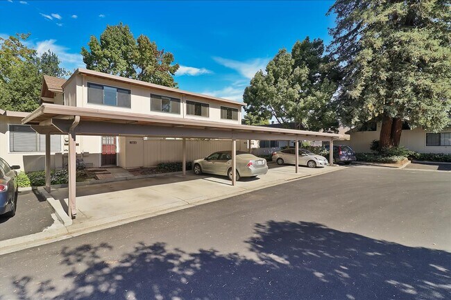 Building Photo - 720 Blair Ct