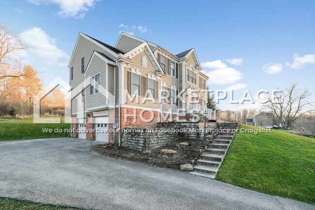 Foto del edificio - 226 Morning Grove Ln