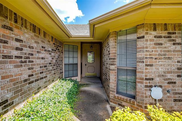Building Photo - 5909 Kesler Dr