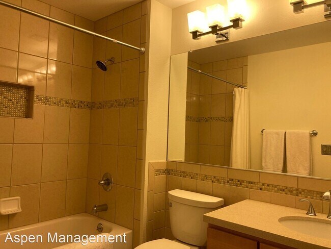 Foto del edificio - 892 W Chestnut Cir