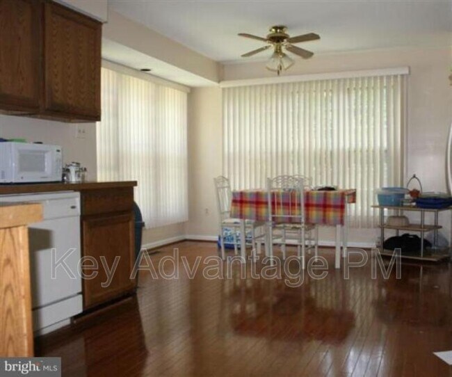 Foto del edificio - 4415 Ridgewood Ct