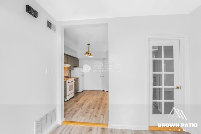 Foto del edificio - 323 15th Ave
