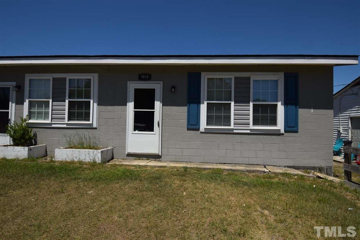 Primary Photo - 7018 NC-210