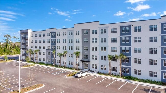 Foto del edificio - 5579 Millennia Park Dr