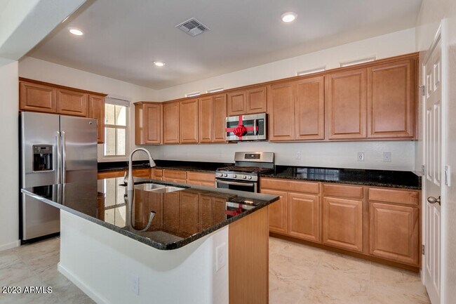 Building Photo - 3210 S Mingus Dr