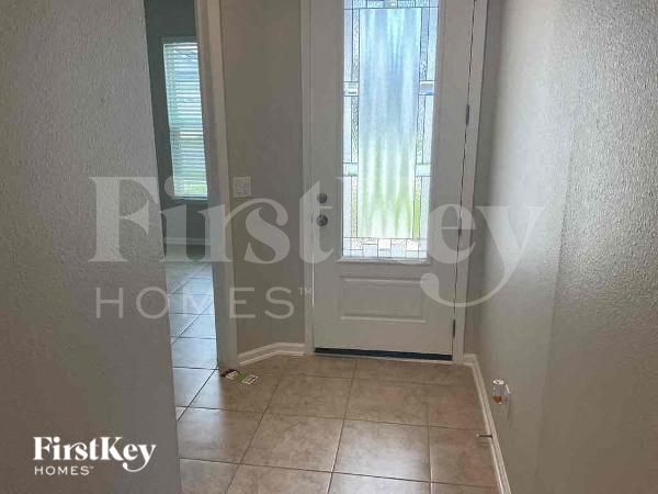 Foto del edificio - 95415 Woodbridge Pkwy