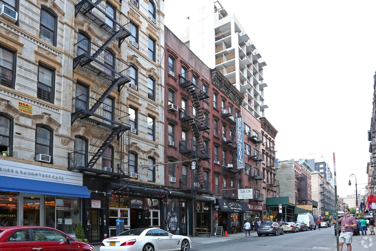 Primary Photo - 131 Orchard St