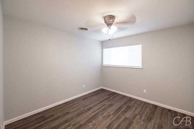 Building Photo - For Lease