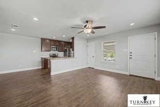 Building Photo - 144 Crossbow Ct