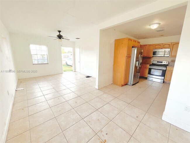 Foto del edificio - 15410 NW 29th Ct