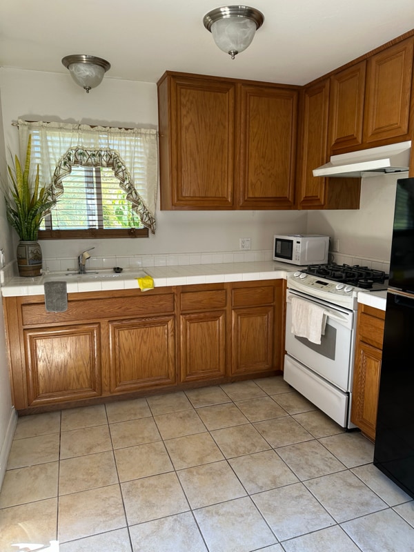 Building Photo - 706 Sylvis Way