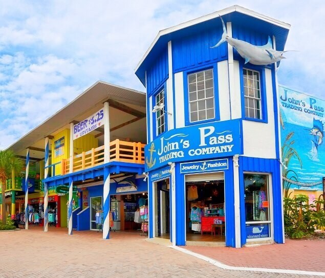 Shops and restaurants in John's Pass Village