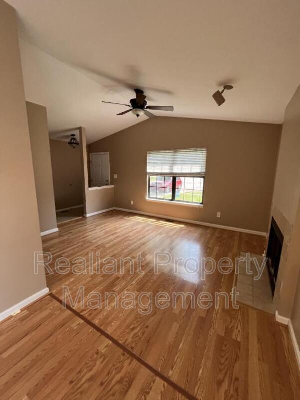 Building Photo - 1212 Appian Cir