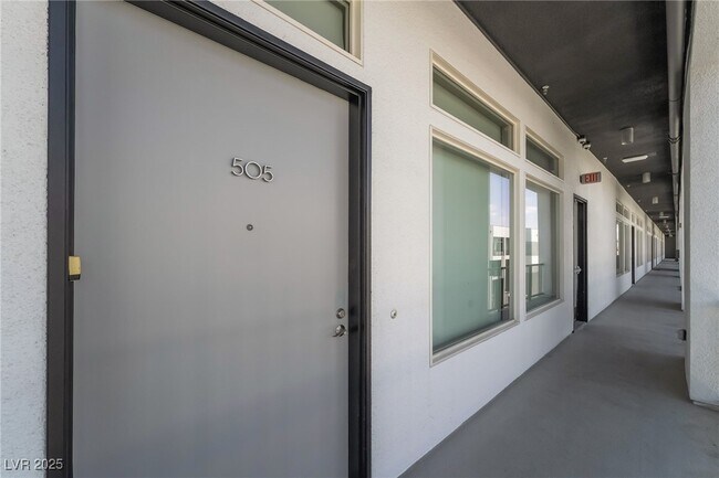 Foto del edificio - 2775 W Pebble Rd