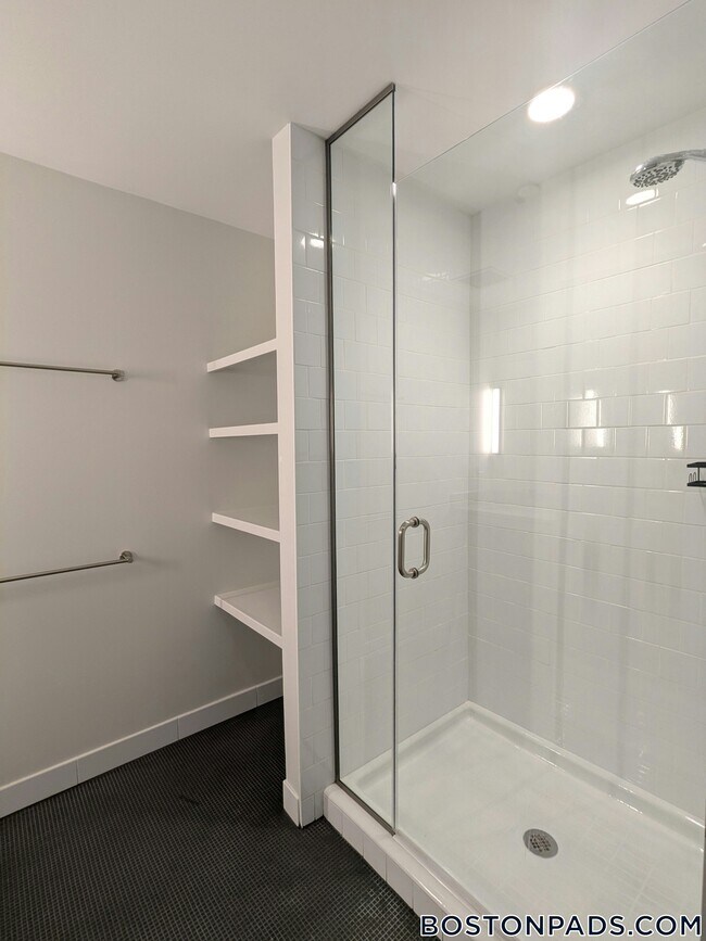 Foto del edificio - 55 Brighton Ave