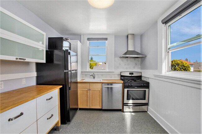 Foto del edificio - 1524 Morton St. #3 - 1 bedroom | 1 bath | ...