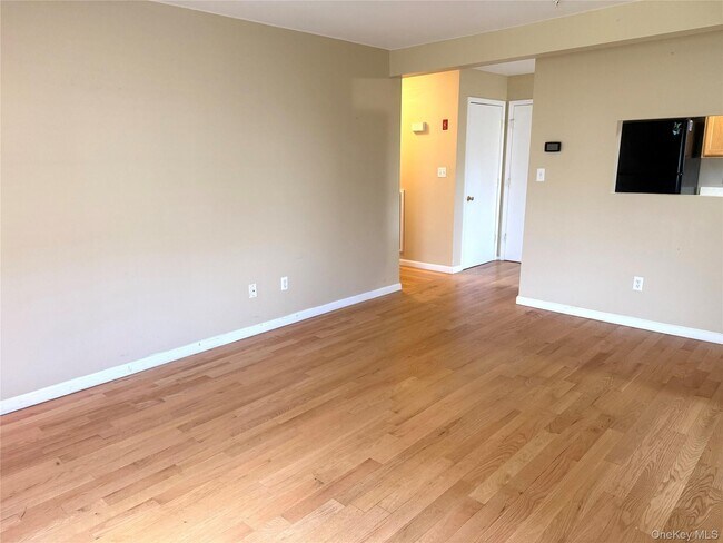 Foto del edificio - 215 Ruth Ct