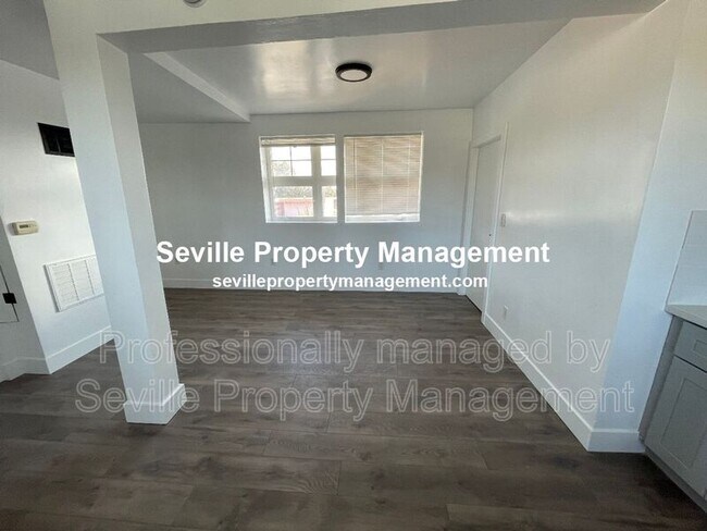 Foto del edificio - 3427 Laguna Ave