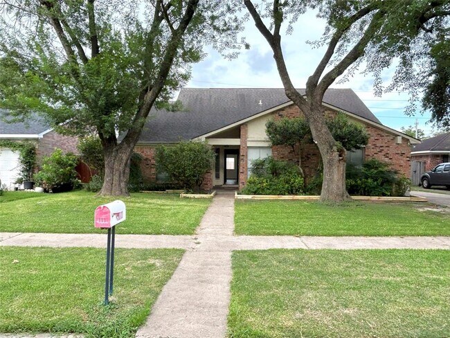 Foto del edificio - 119 Asheboro Dr