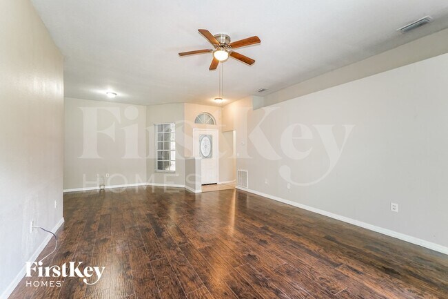 Foto del edificio - 7009 Scenic Hills Blvd