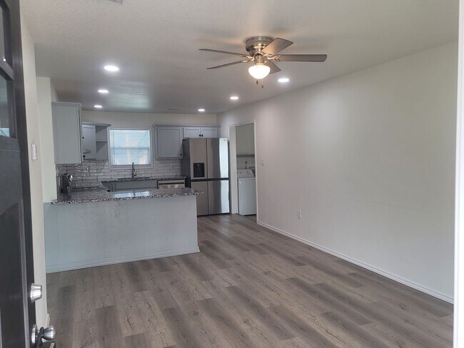 Foto del edificio - 407 Hemlock St