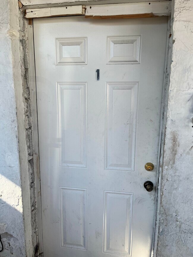 Foto del edificio - 2011 Lexington Ave