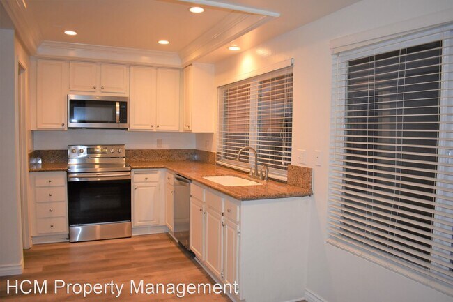 Building Photo - 3 br, 2 bath House - 5100 Avenida Del Sol