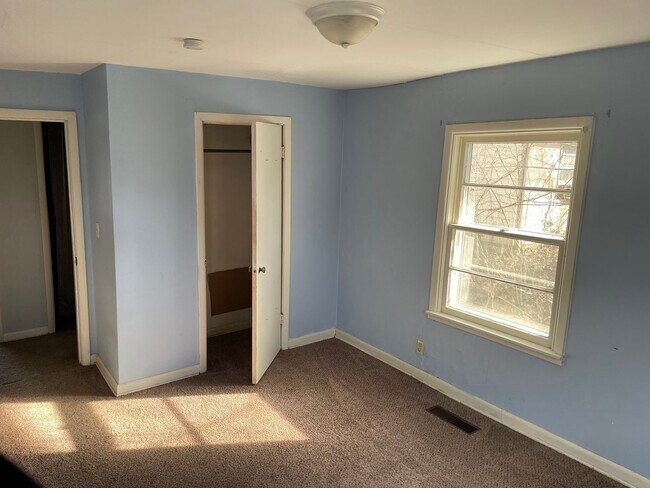 Foto del edificio - 704 N Almond St