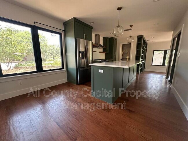 Foto del edificio - 3101 S Oak Dr