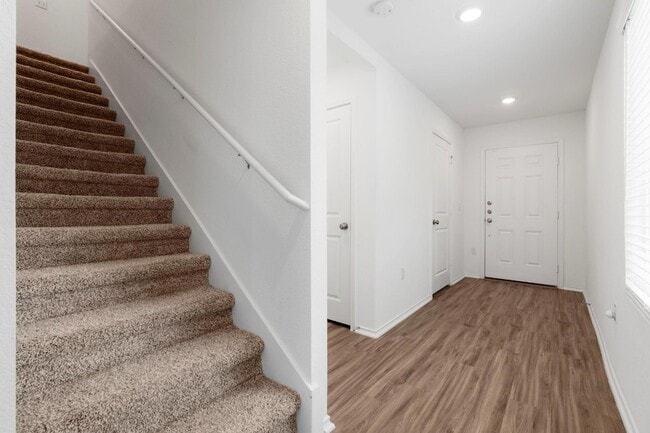 Building Photo - 7128 Spotted Leaf Wy