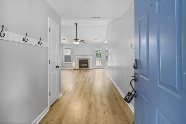 Building Photo - 1644 Cedar Springs Cir