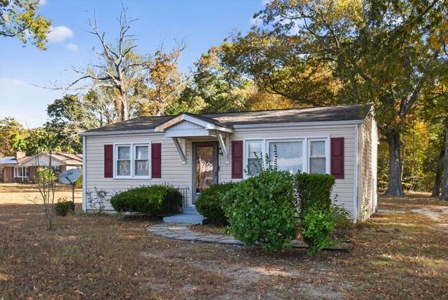 Foto del edificio - 4984 Leonardtown Rd