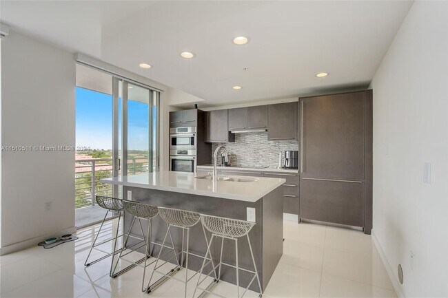 Building Photo - 7875 NW 107th Ave