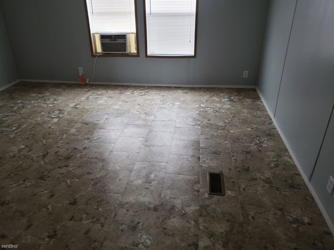 Foto del edificio - 3 br, 2 bath Mobile Home - 201 E Charity St