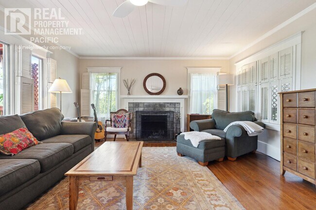 Foto del edificio - Beautiful North Berkeley Craftsman with Bay View