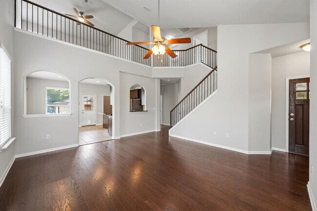 Foto del edificio - 1613 Corn Hill Ln