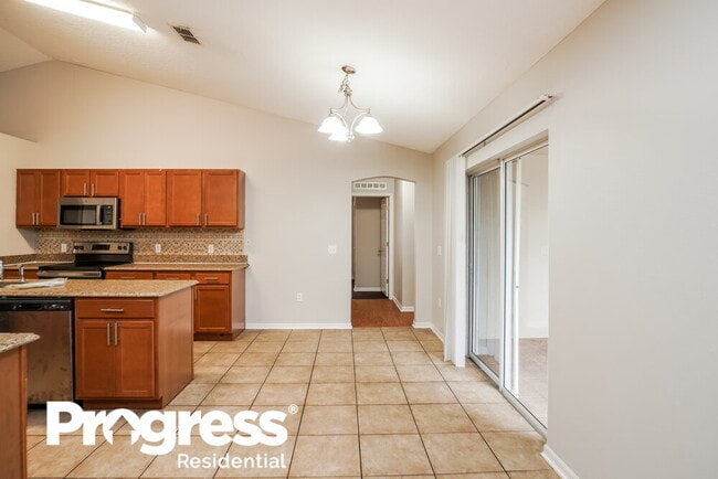 Building Photo - 1810 Torrington Dr
