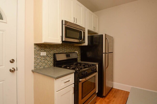 Foto del edificio - 2330 N Rockwell St