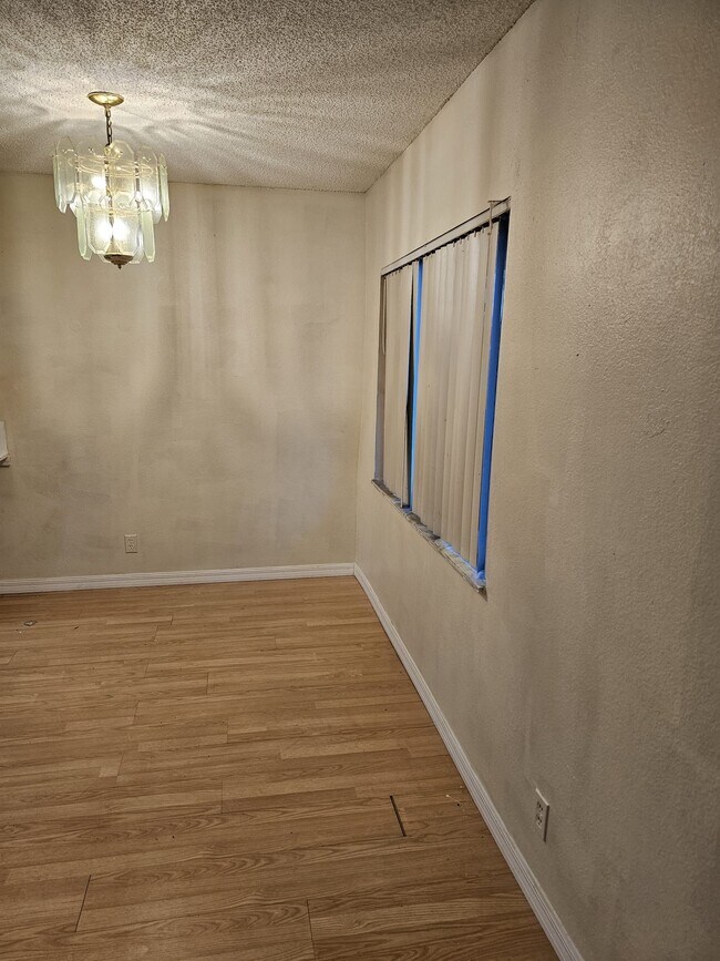Foto del edificio - 2219 NW 59th Ave