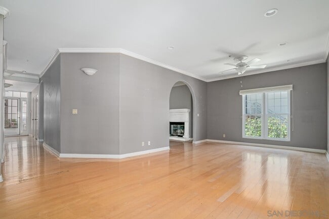 Building Photo - 229 Orange Ave
