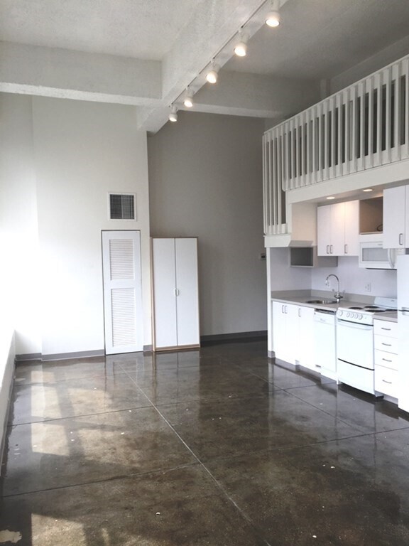 Foto del edificio - 62 Brookline Ave